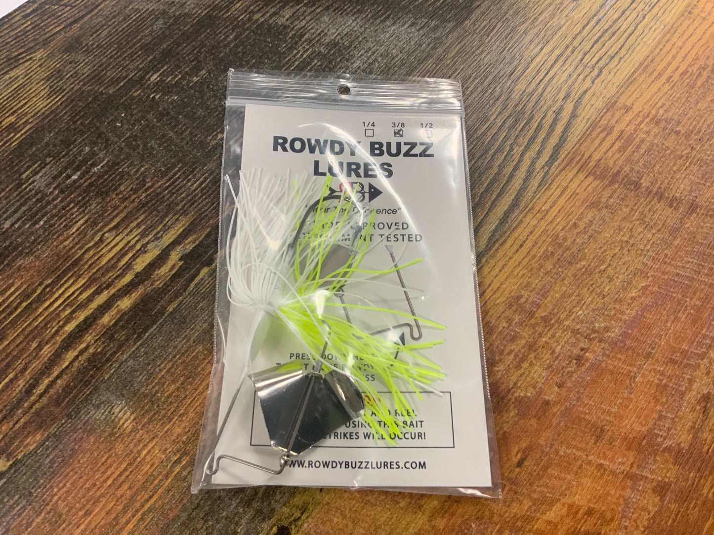 ROWDY BUZZ LURES 3/8 oz. WHITE/CHART