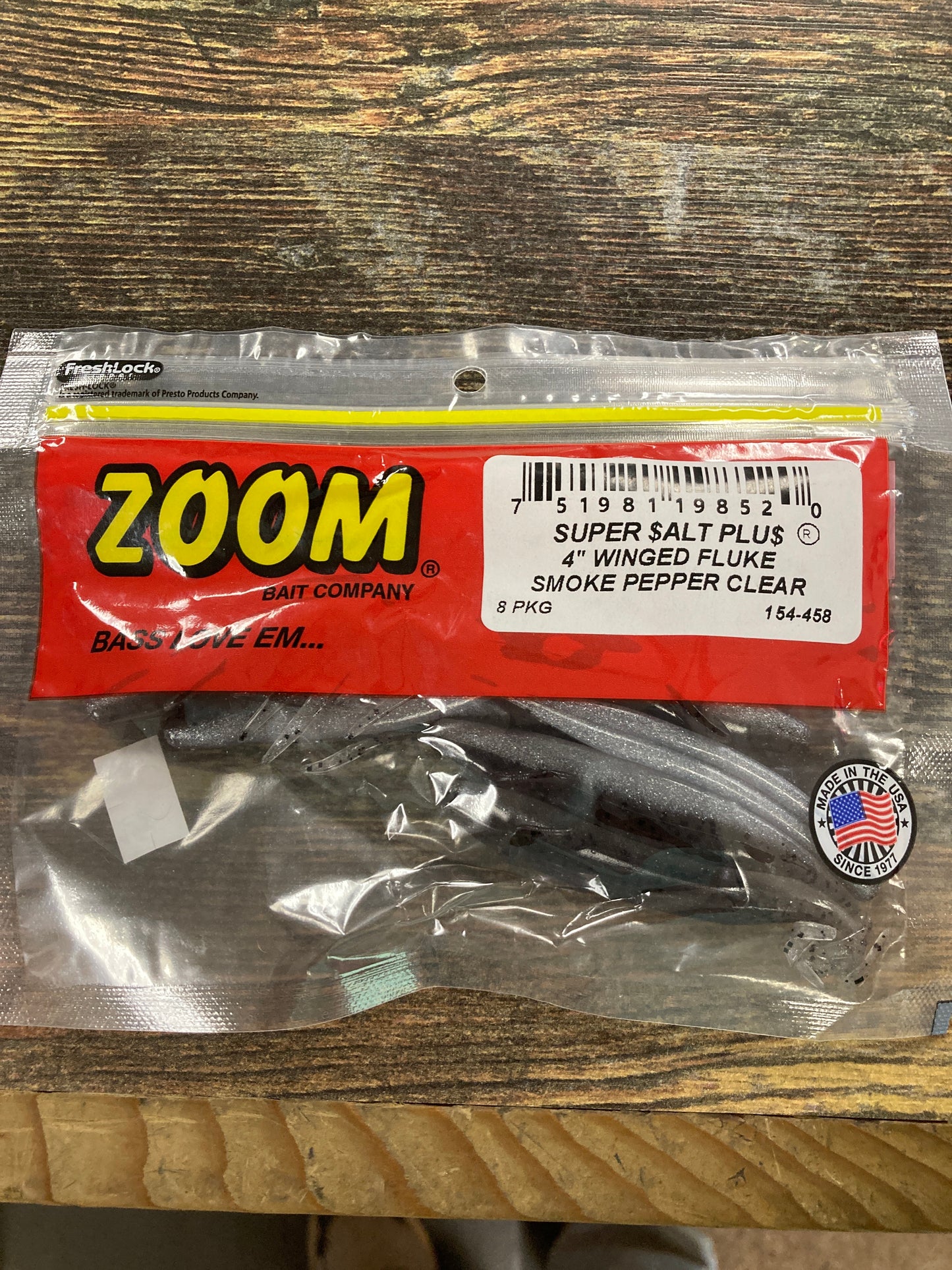 Zoom Winged Fluke 4" Smoke Pepper Clear