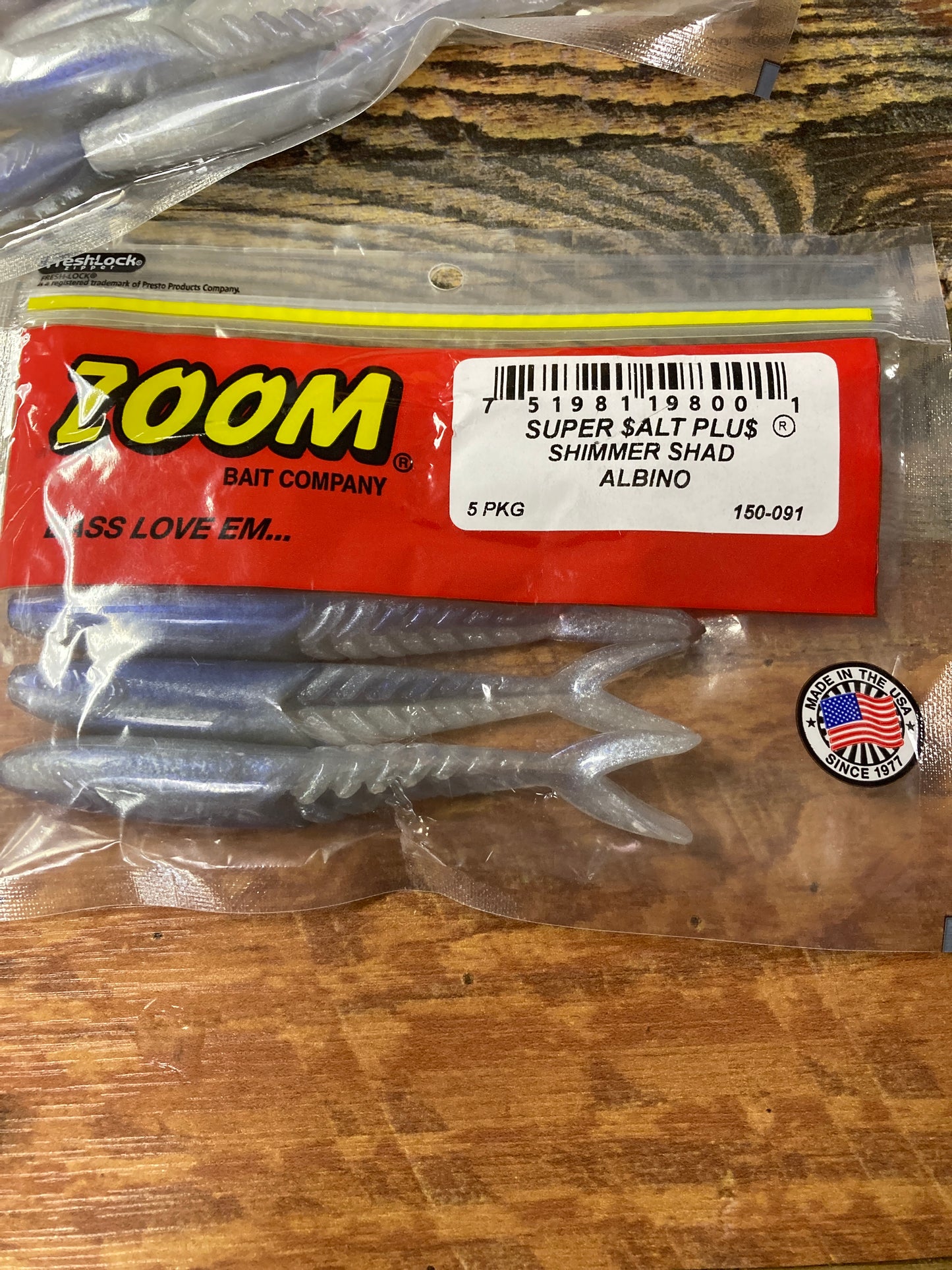 ZOOM SHIMMER SHAD ALBINO